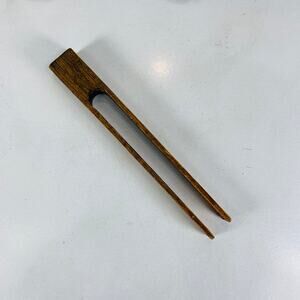 Vintage wood 80s magnet measures